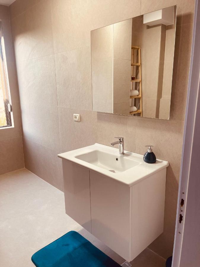 Cheerful 2-Bedroom Apartment In Golem Golem  Exterior foto