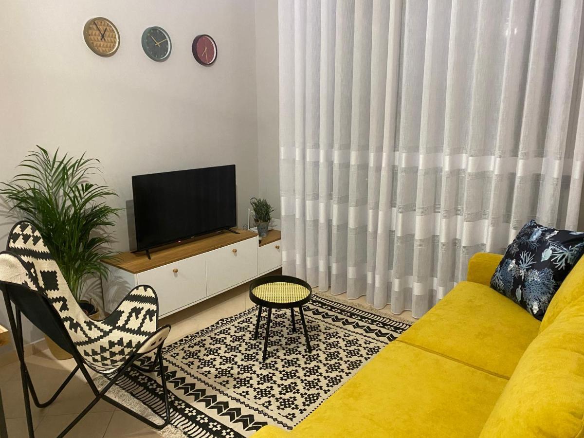 Cheerful 2-Bedroom Apartment In Golem Golem  Exterior foto
