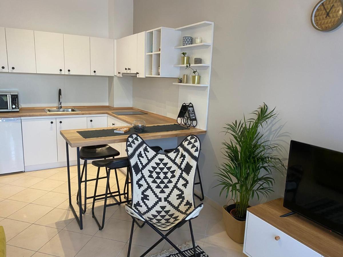 Cheerful 2-Bedroom Apartment In Golem Golem  Exterior foto