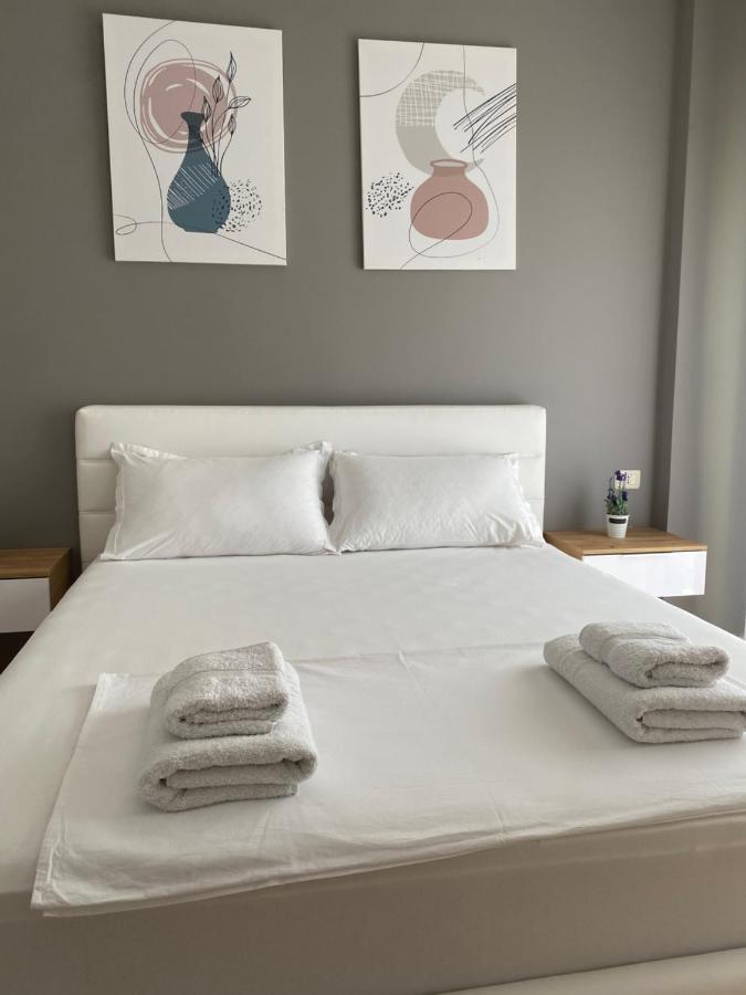 Cheerful 2-Bedroom Apartment In Golem Golem  Exterior foto
