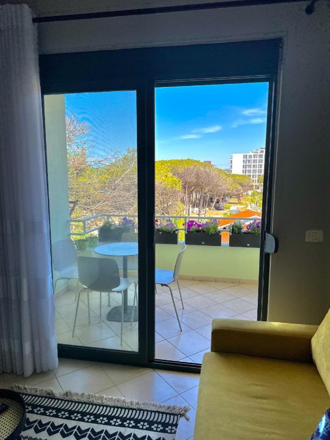 Cheerful 2-Bedroom Apartment In Golem Golem  Exterior foto